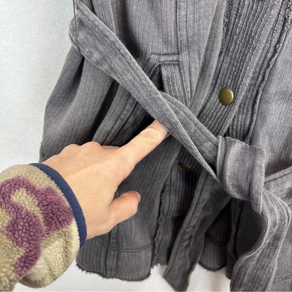 ANTHROPOLOGIE Pilcro Carbon Gray Belted Vest Size M - Picture 5 of 12